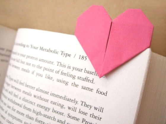 Nos, a romantikus emberek számára, akik nem tudják elképzelni a napjukat a következő remekmű elolvasása nélkül, csak meg kell jegyezni a szívét